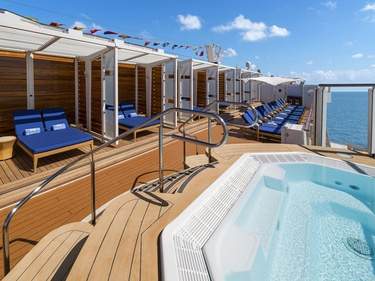 NCL Norwegian Bliss Vibe Beach Club 1 ©Norwegian Cruise Line.jpg
